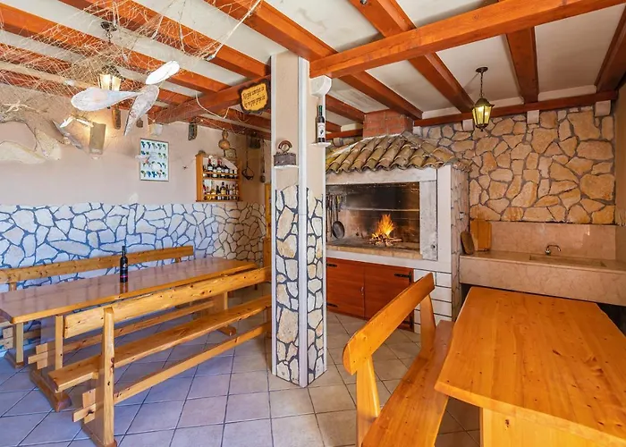 Apartments Bralovic