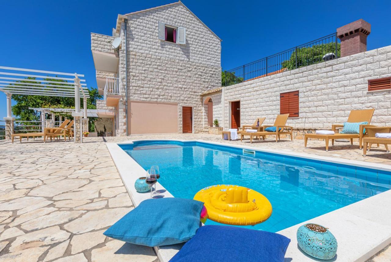 Bralovic Apartment *