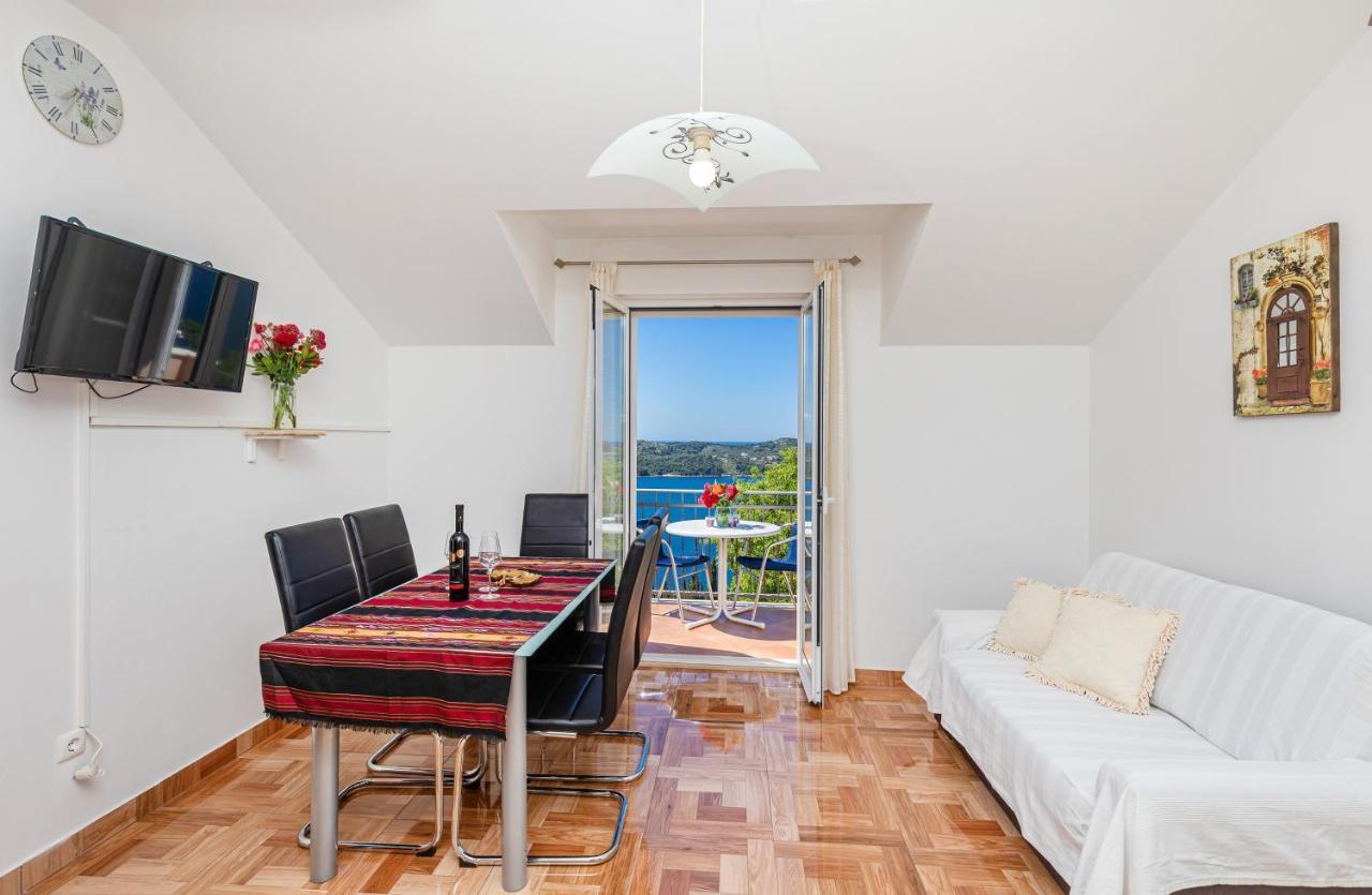 Bralovic Apartment *